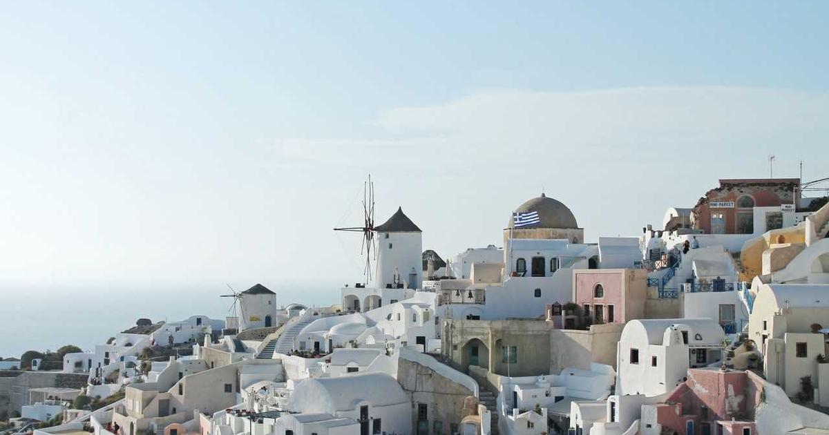 The 5-Day Email Sequence That Converts Cold Leads Into Paying Clients (With Swipe Files)